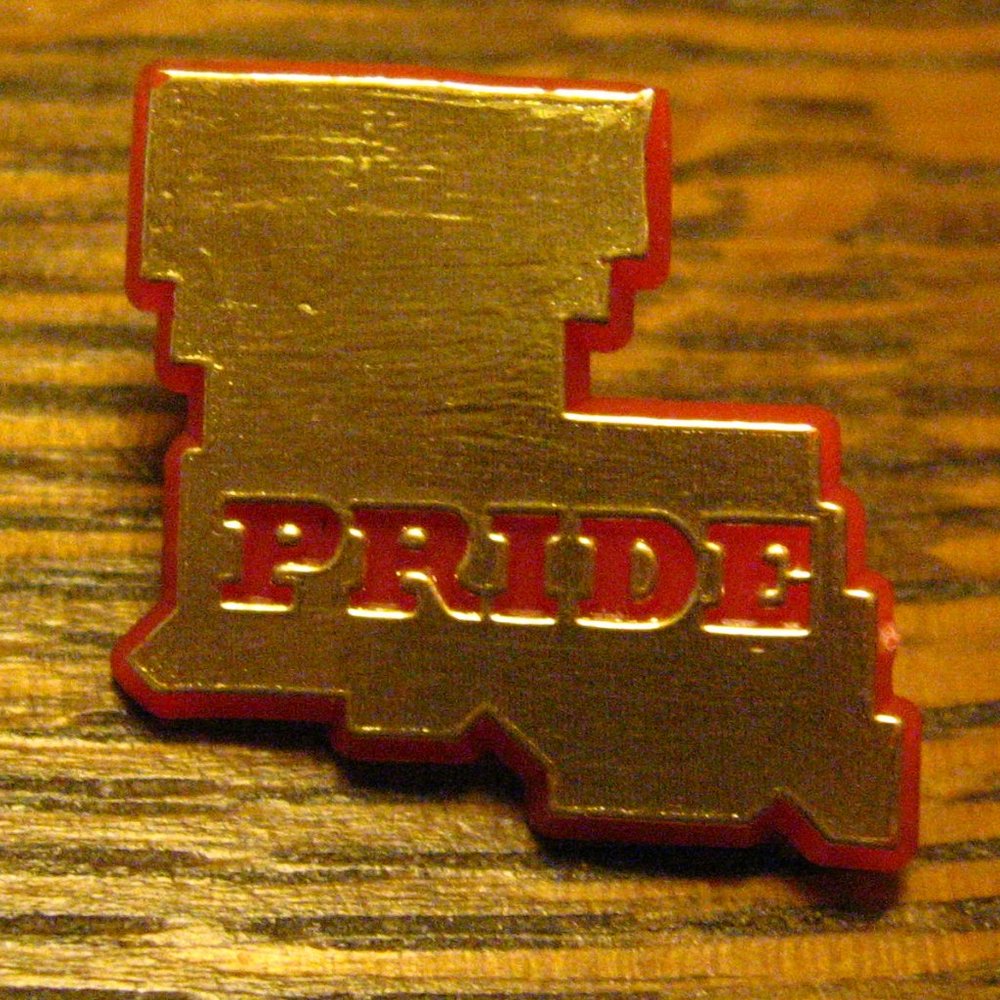 🌈 Louisiana Gay Pride Vintage Lapel Pin